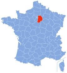 04 - Originario de la provincia gala de Seine-Et-Marne, específicamente de la región de Brie, al este de París.