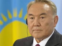 02 - PRESIDENTE Nursultan Nazarbayev, de Kasajistán