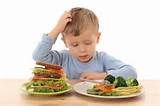 05 – Aunque alimentación y nutrición se utilizan frecuentemente como sinónimos son en realidad términos diferentes.